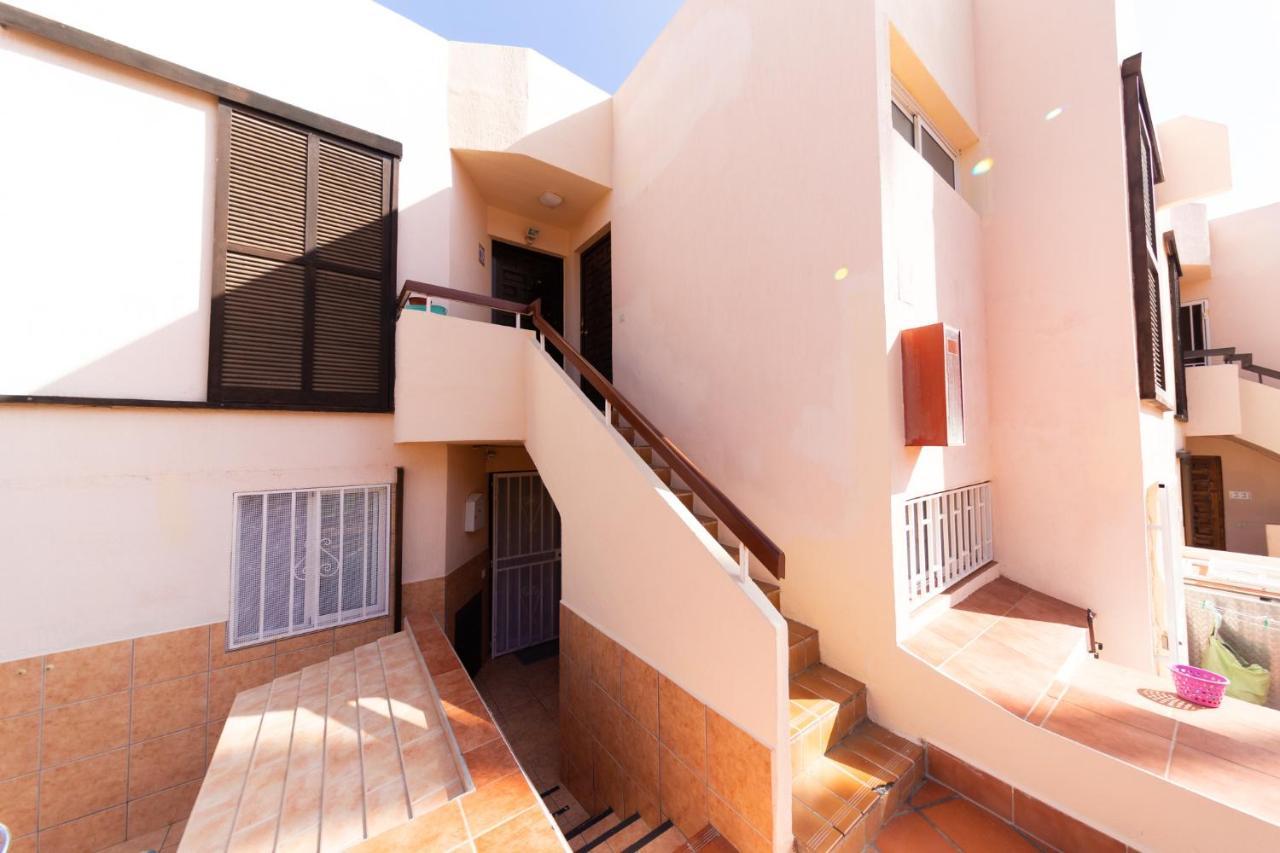 Apartamento En Sur Y Sol Los Cristianos Лос Кристианос Екстериор снимка