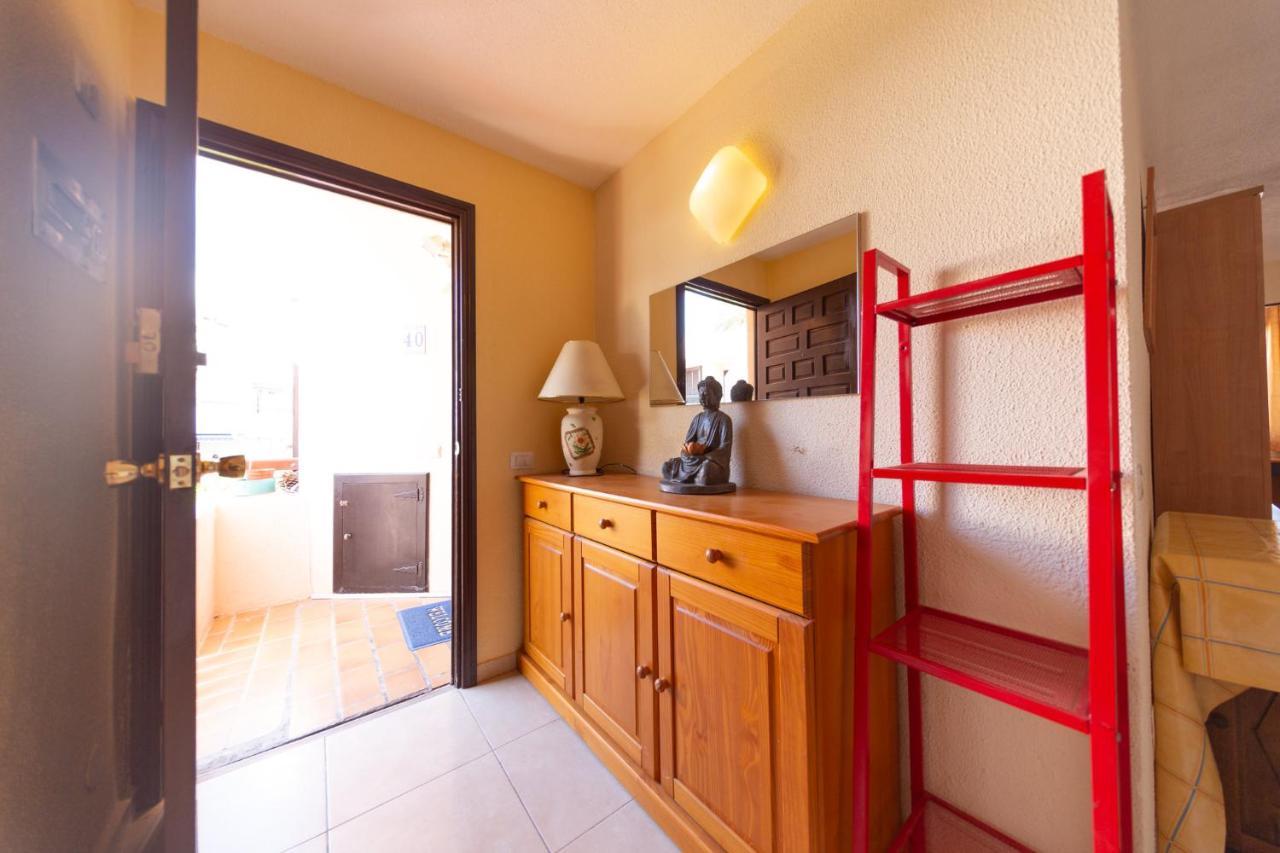 Apartamento En Sur Y Sol Los Cristianos Лос Кристианос Екстериор снимка